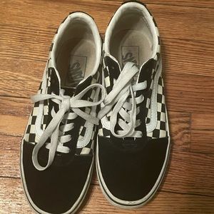 Women’s checkered vans